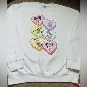 DISNEY FAVORITES MICKEY DAISY GOOFY DONALD PLUTO MINNIE SWEATSHIRT MED